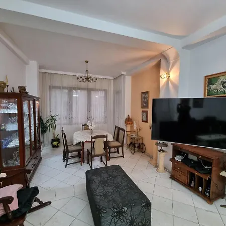 Tsar Simeon, 2 Bedroom, Living And Fireplace София