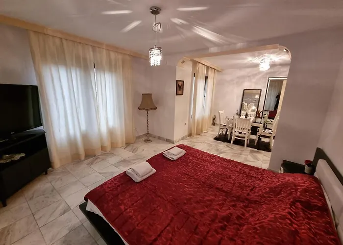 Tsar Simeon, 2 Bedroom, Living And Fireplace Semesterbostad Sofia