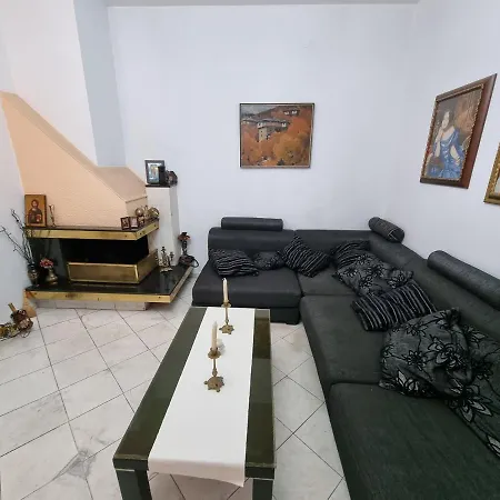 Tsar Simeon, 2 Bedroom, Living And Fireplace Szófia