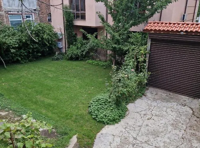 Tsar Simeon, 2 Bedroom, Living And Fireplace