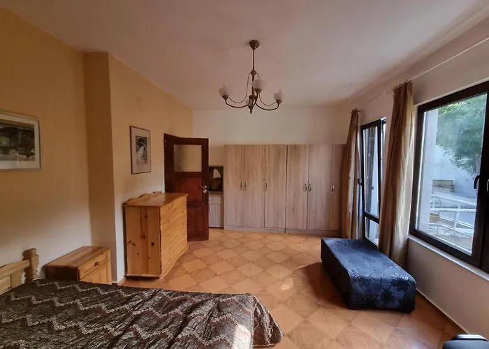 Tsar Simeon, 2 Bedroom, Living And Fireplace *