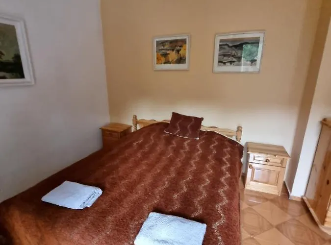 Tsar Simeon, 2 Bedroom, Living And Fireplace